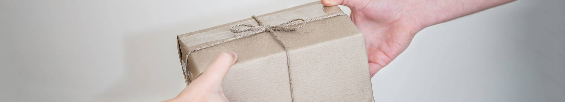 sending_mail_additional_services_collection_from_the_door_1920x348px.jpg